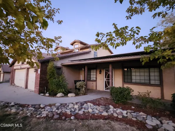 42212 Woodstone Ln, Lancaster, CA 93536