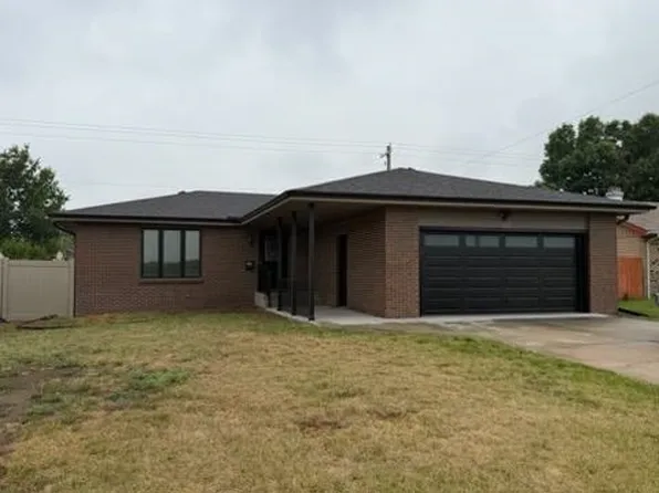 3621 24th St, Great Bend, KS 67530