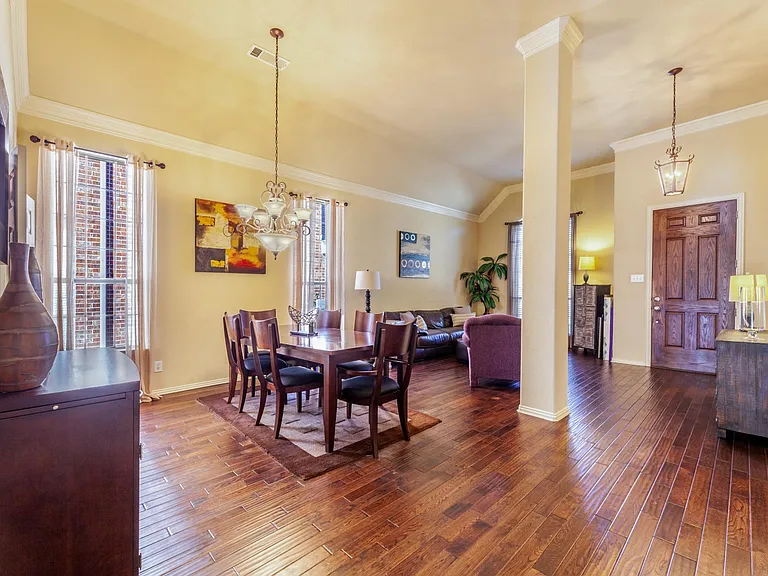920 Fannin Dr — Photo 17
