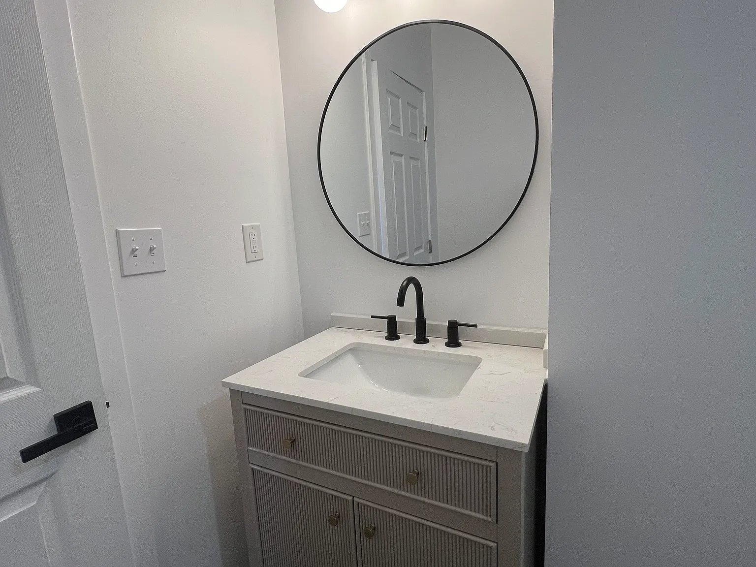 3 bed, 1600 sqft, $1,600 — Photo 4
