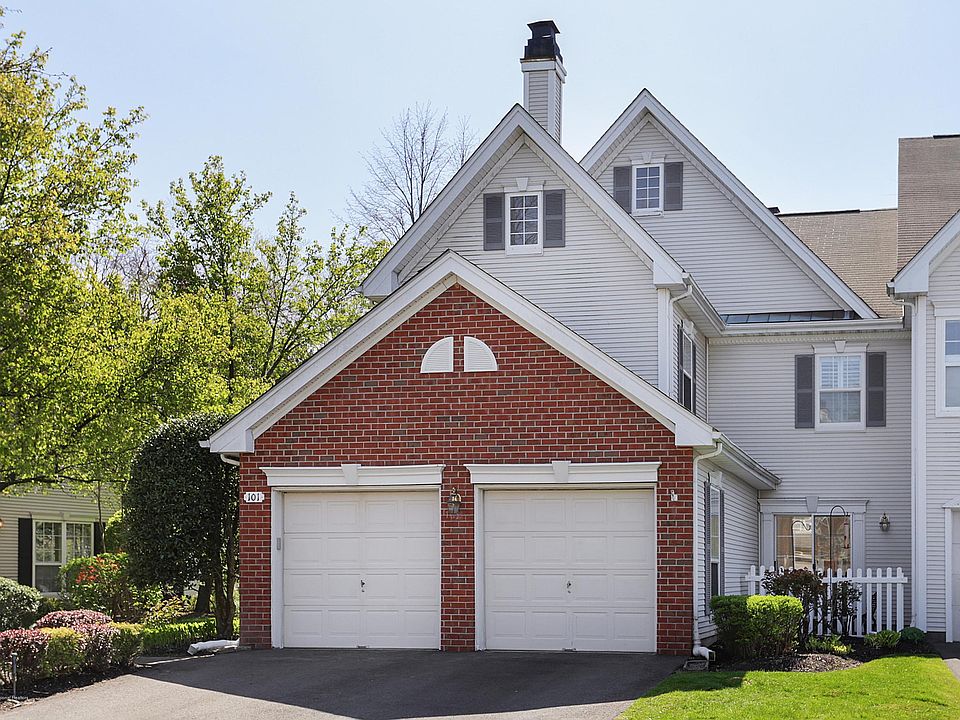 1st image of 101 S Manor Ct #1010