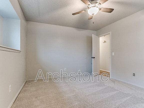 5th image of 401 NW 86th St
