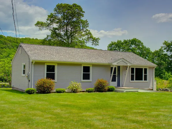 33 Homestead Road, Ledyard, CT 06339