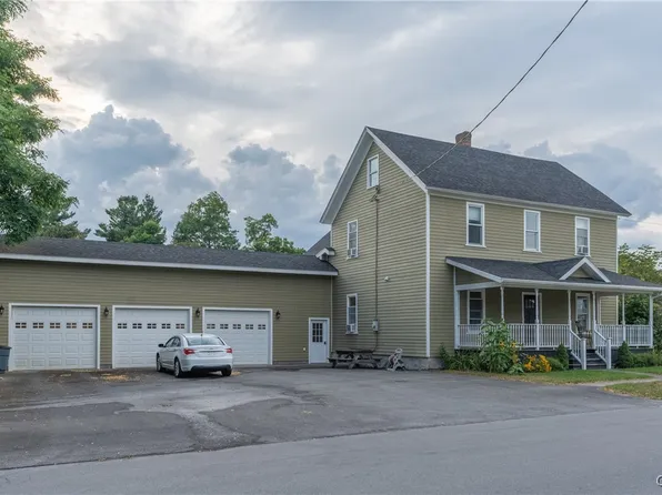 91 N Gordon St, Gouverneur, NY 13642