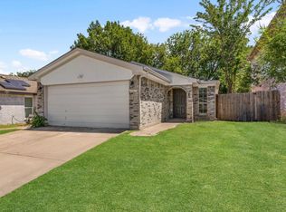 2523 Whitehurst Dr, Fort Worth, TX 76133