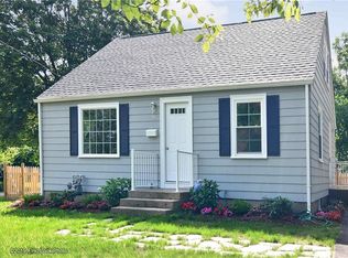 98 Ewing Rd, North Kingstown, RI 02852