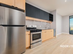 26-25 4th St
