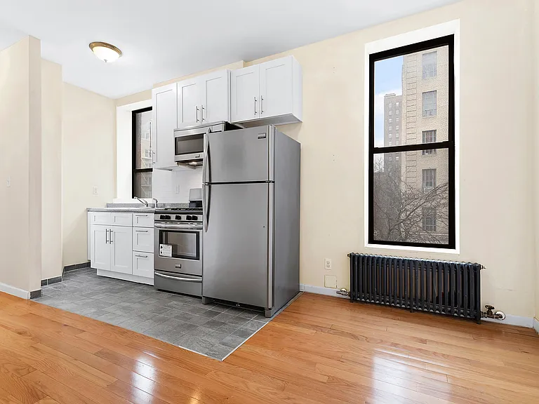 356 W 56th St #7 — Photo 1