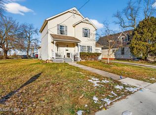 3175 Glenwood Ave, Toledo, OH 43610