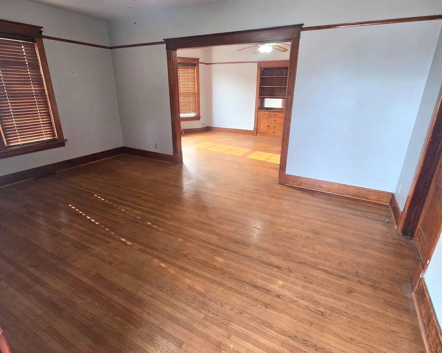 4 bed, 2.0 bath, 1968 sqft, $1,650 — Photo 2