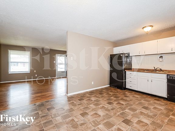 5th image of 2561 Courtyard Pl