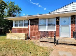 6218 E Lincoln St, Wichita, KS 67218