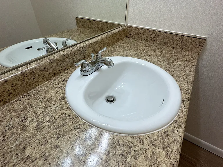 Fitz Apartments — Photo 8