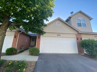 1674 Windward Ct, Naperville, IL 60563