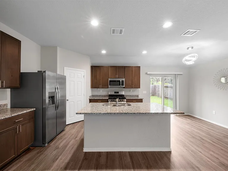 10061 Spring Creek Rd — Photo 9