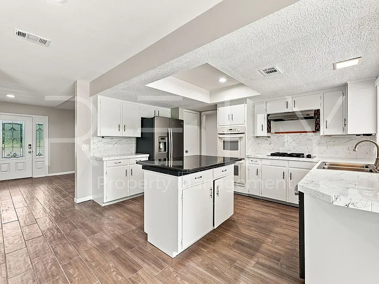 2404 Gabriel View Dr — Photo 12