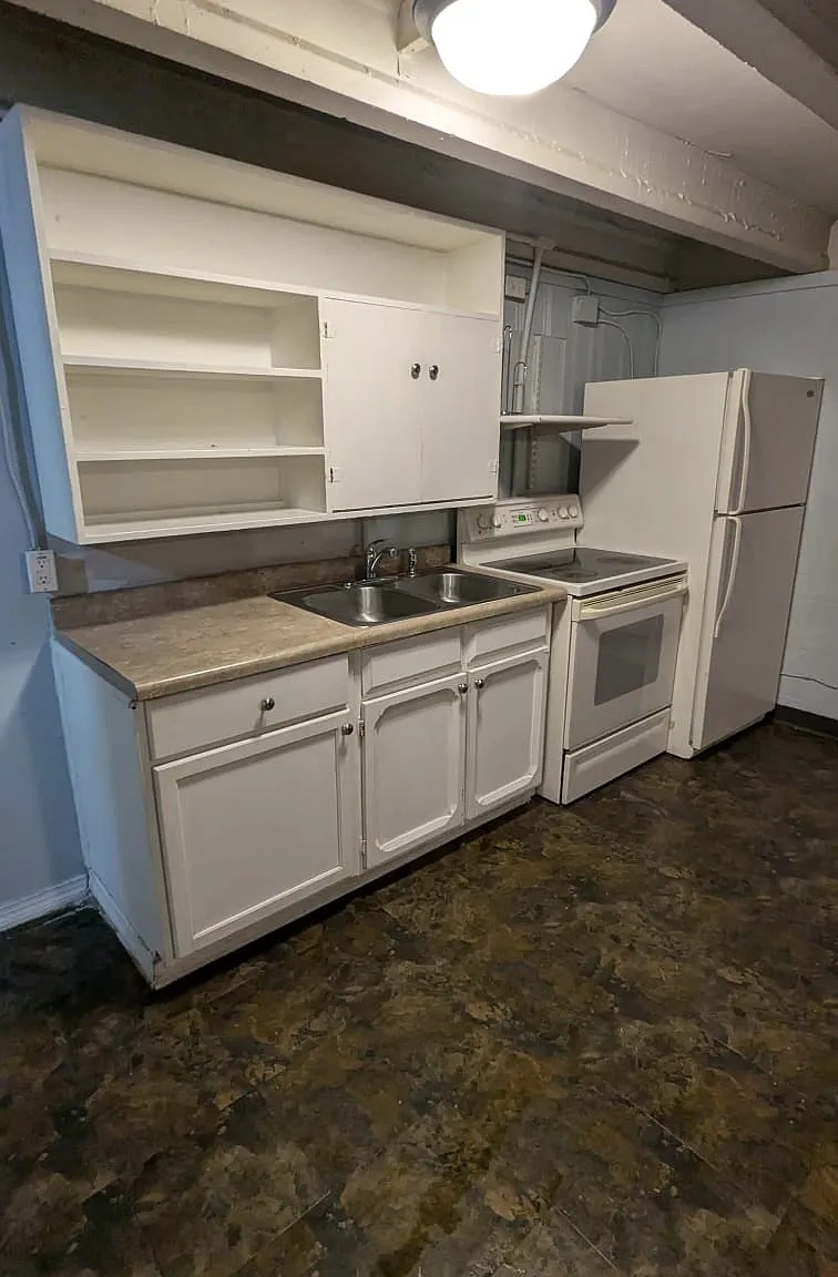 2 bed, 650 sqft, $745 — Photo 2