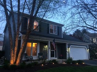 30 Brighton Ct, Fox River Grove, IL 60021