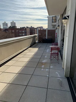 Sold by Azimuth Realty Corp | media 32