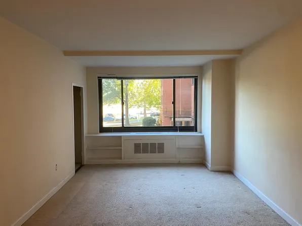 1021 Arlington Blvd, Arlington, VA