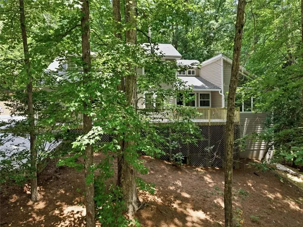 9210 Martin Rd, Roswell, GA 30076