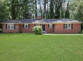 1421 Nerine Cir, Dunwoody, GA 30338