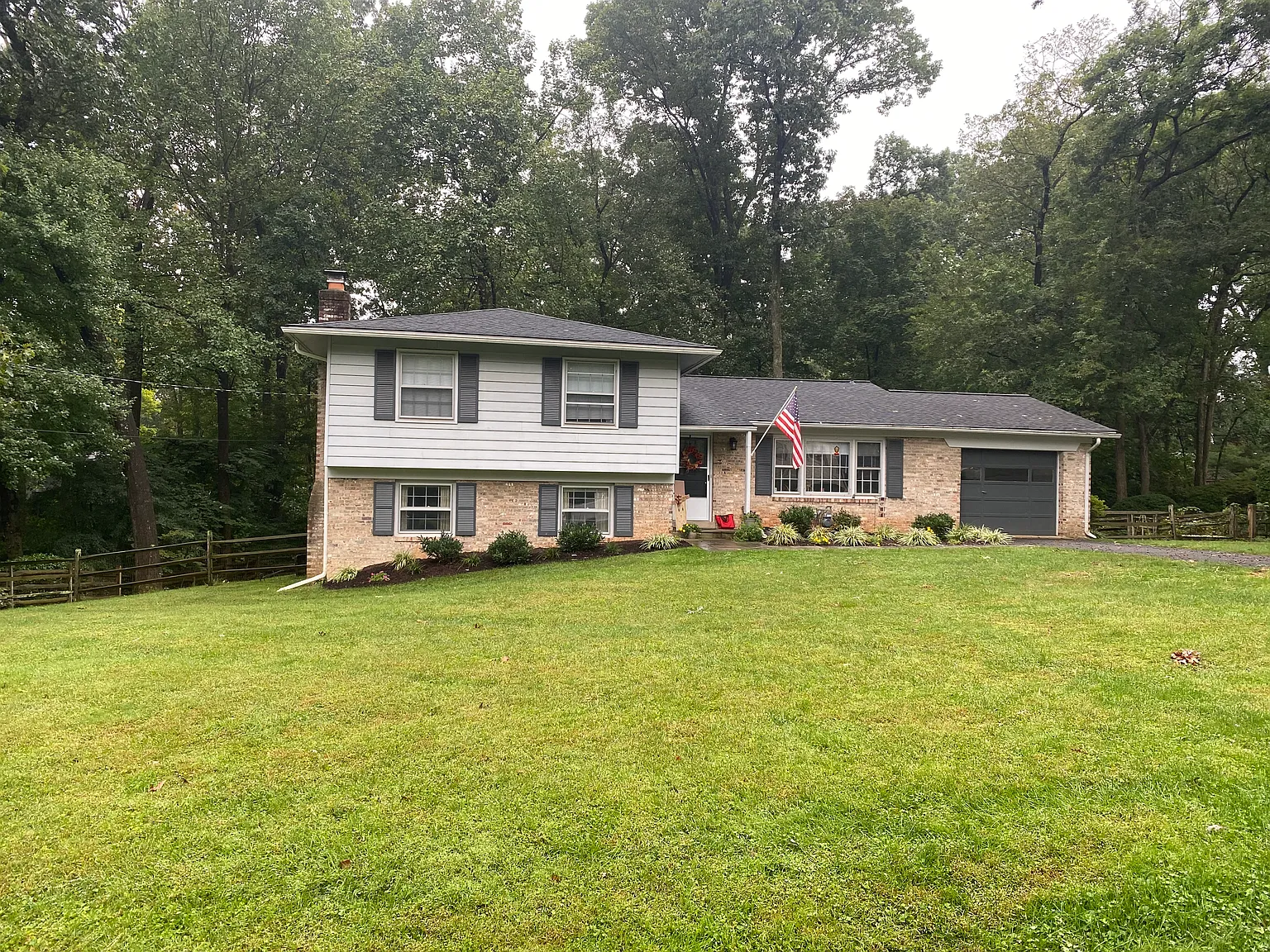 4 bed, 2974 sqft, $3,795 — Photo 3