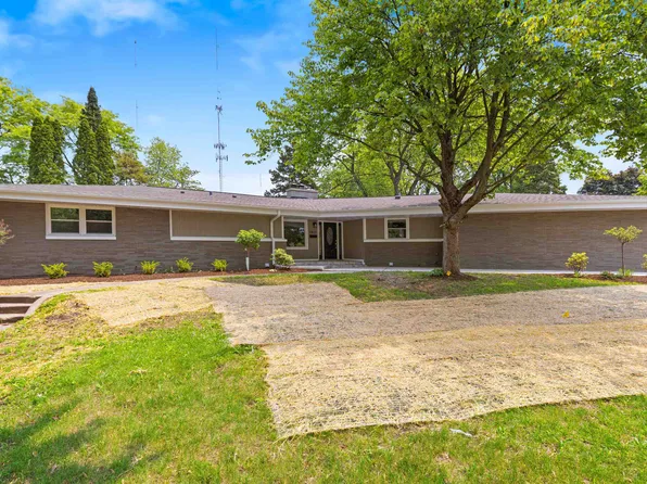 1015 Arden Ave, Rockford, IL 61107