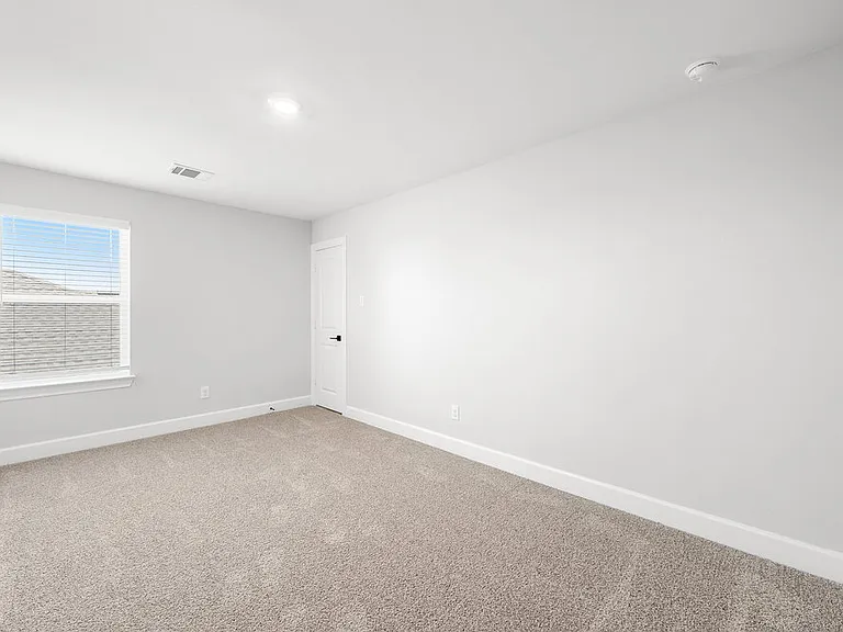240 Live Oak Ln — Photo 14