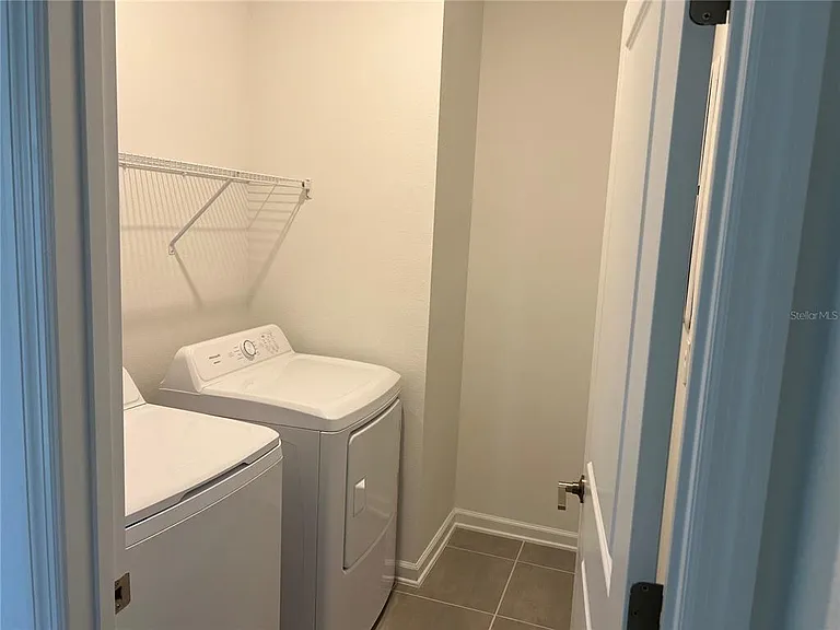 5511 Nina Way — Photo 15