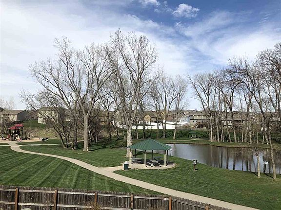 3rd image of 10805 Winding River Dr
