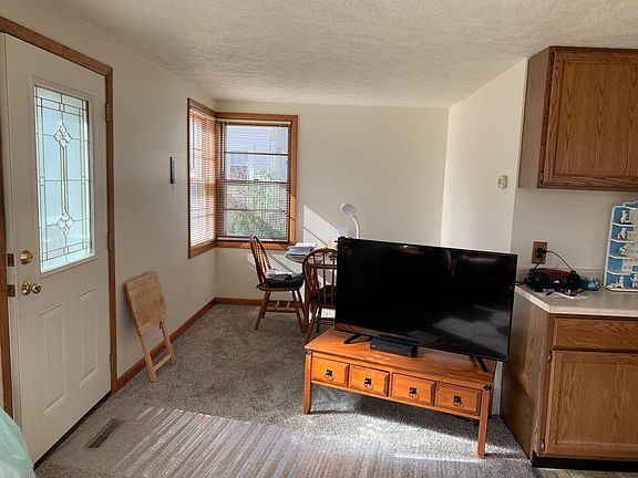3rd image of 543 E Ohio St