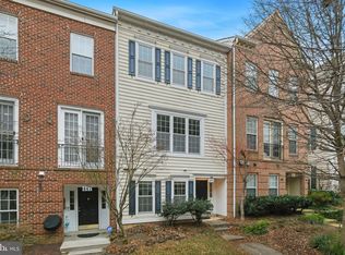 449 Leaning Oak St, Gaithersburg, MD 20878