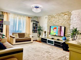 26 Peggy Ln, Staten Island, NY 10306