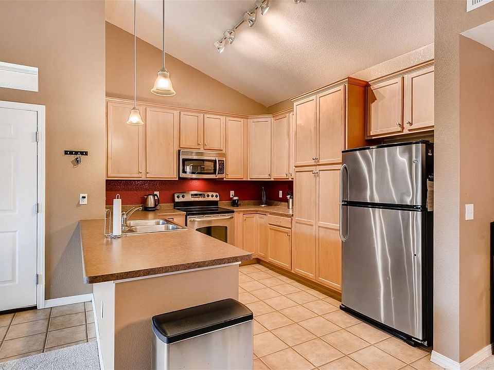 1st image of 10061 W Victoria Pl Unit 205