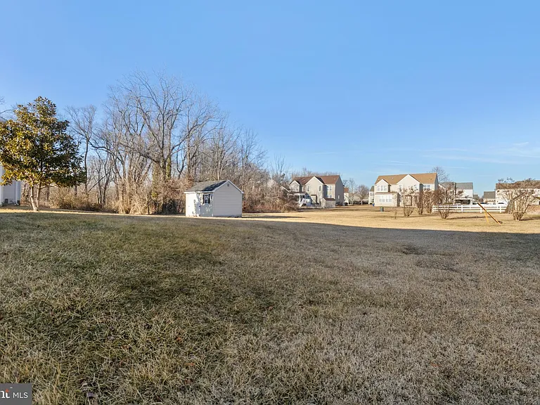 84 Wyndale Ct — Photo 58
