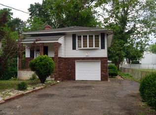 1083 Hamilton St, Somerset, NJ 08873