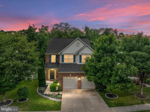 7229 Stallings Dr, Glen Burnie, MD 21060