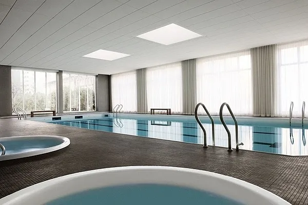 Rented by Douglas Elliman | media 14