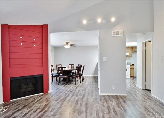 4th image of 920 S Garfield Ave