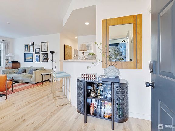 4th image of 23519 55th Avenue S #12-1
