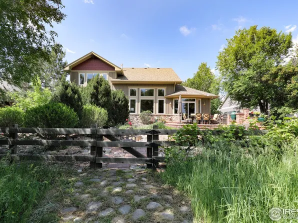 320 McConnell Dr, Lyons, CO 80540