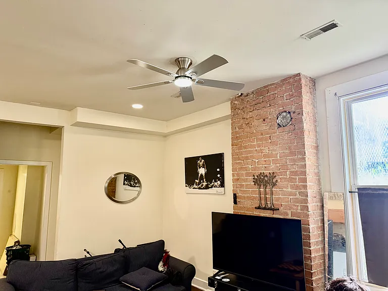 2212 Ravine St — Photo 5