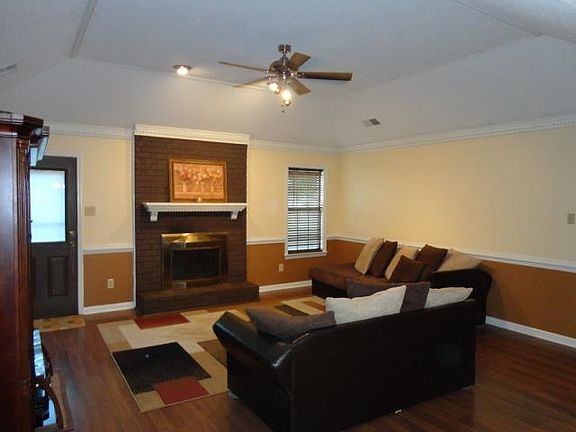 3rd image of 5435 Peyton Randolph St
