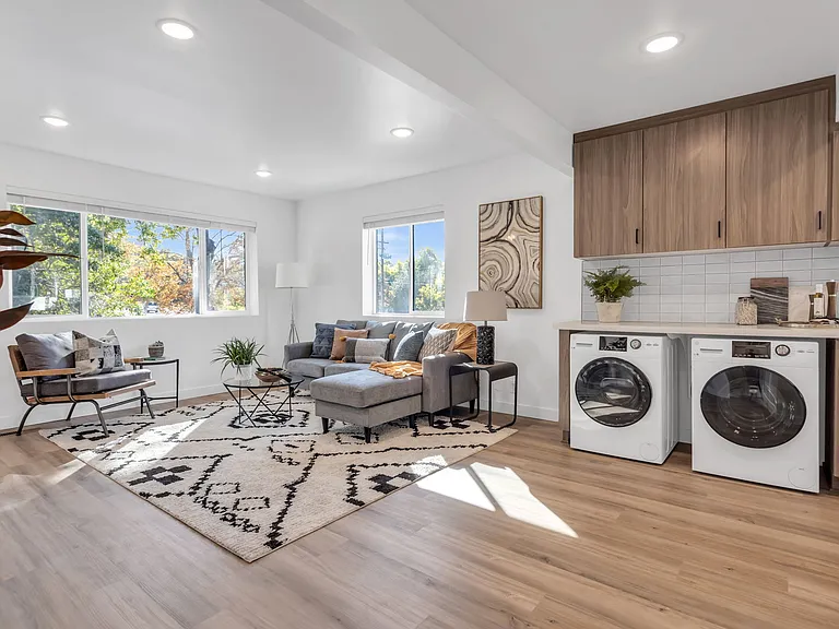 The Crossroads — Photo 10