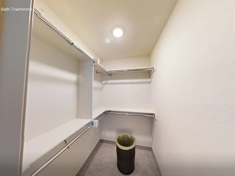 Reserve on 29th Townhomes — Photo 13