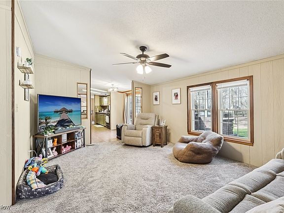 4th image of 7093 Whipporwill Ave