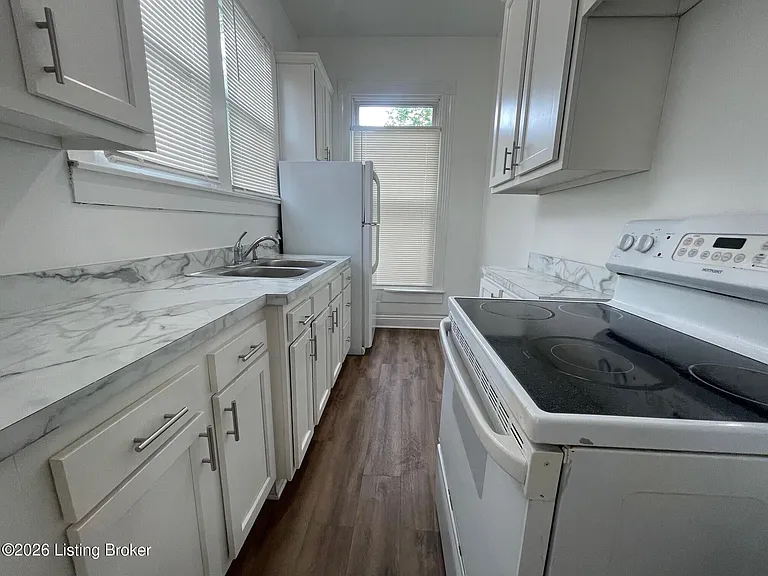 4007 Southern Pkwy #1 — Photo 6