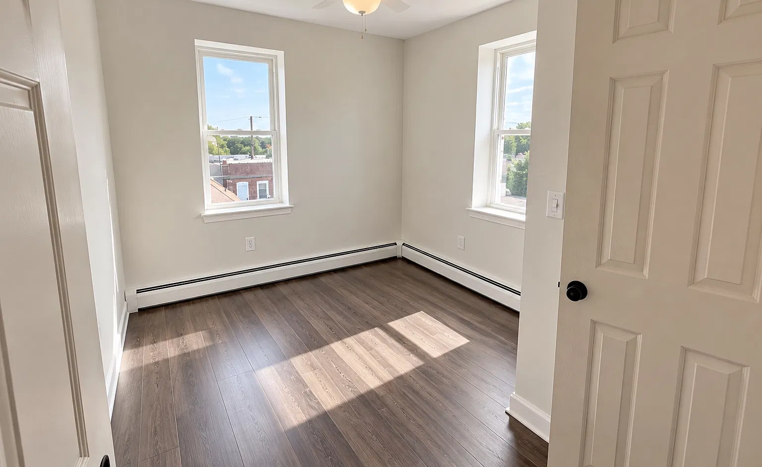 2 bed, 950 sqft, $2,500 — Photo 2