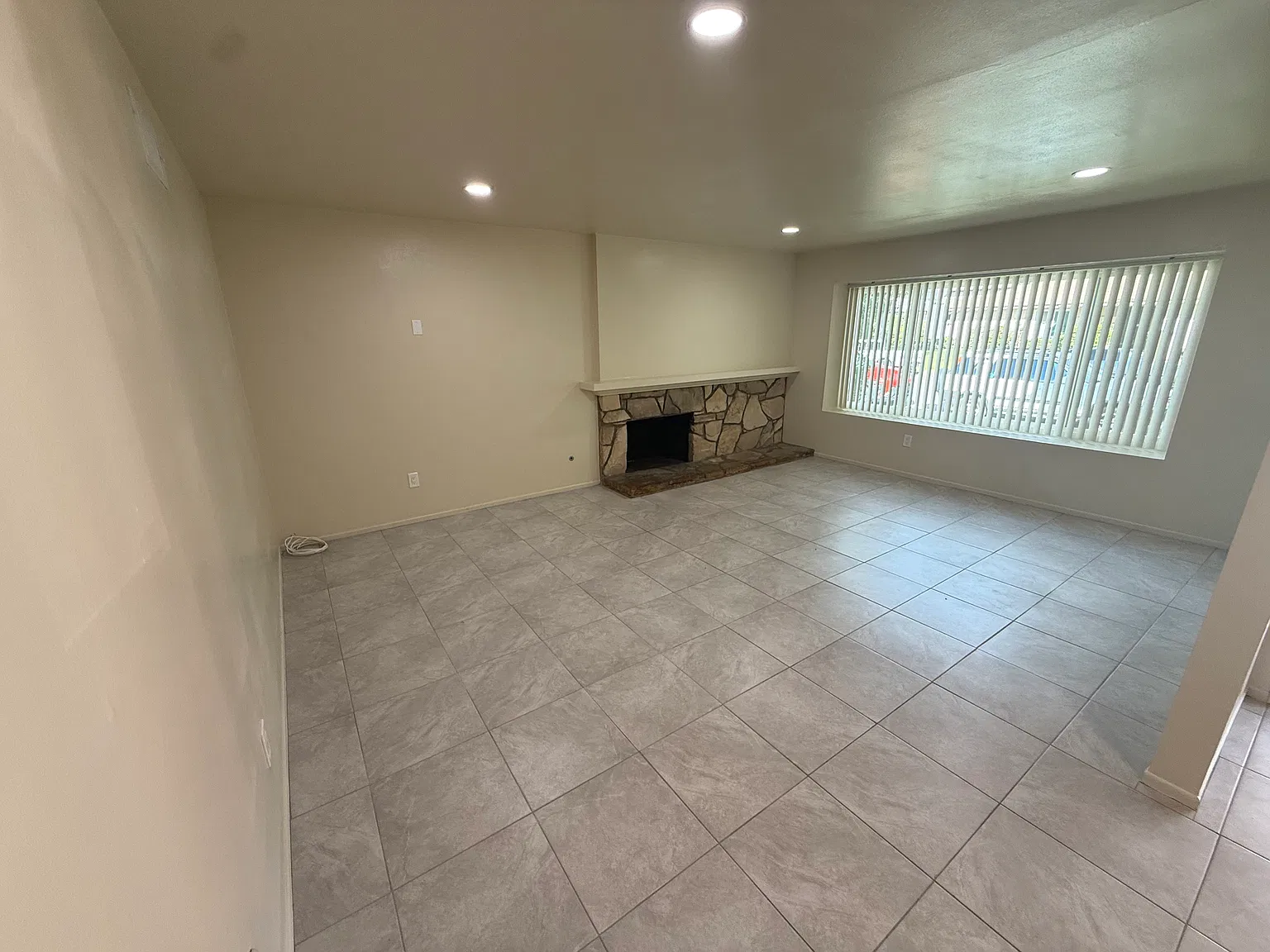 3 bed, $3,500 — Photo 2